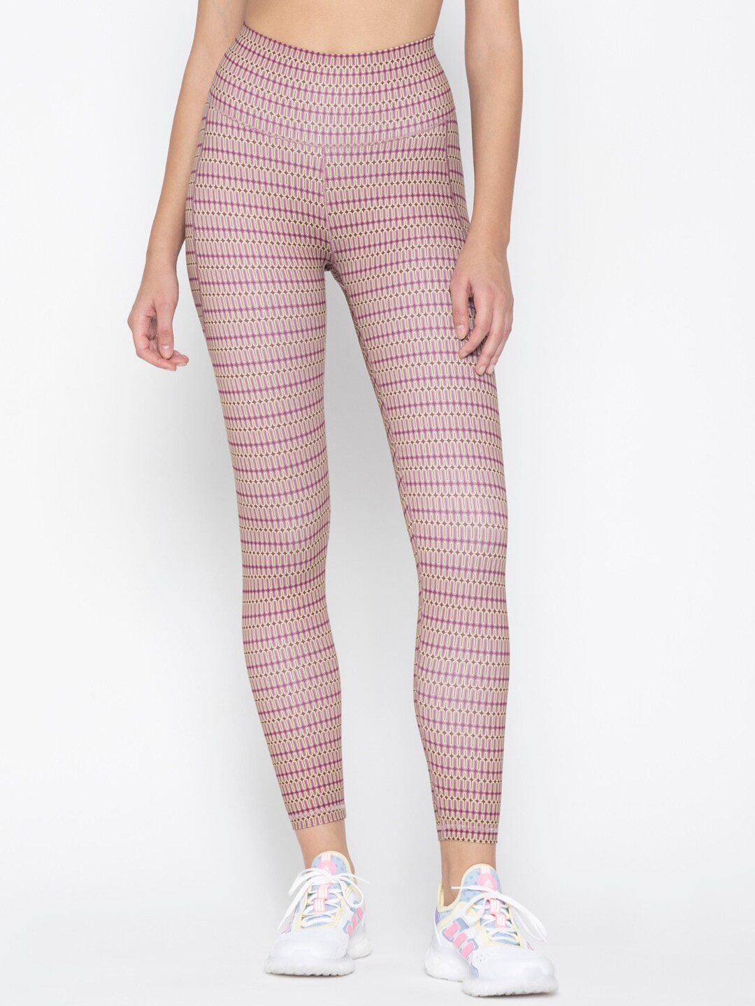 

ADIDAS YGA ST AOP TGT Women Printed Ankle Length Tights, Red