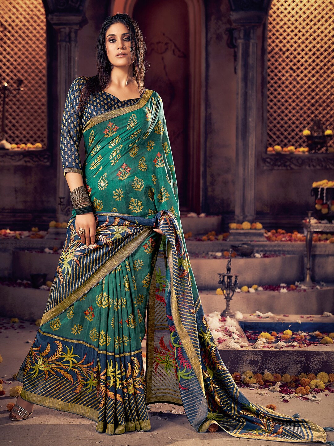 

SANSKAR Paisley Printed Saree, Blue