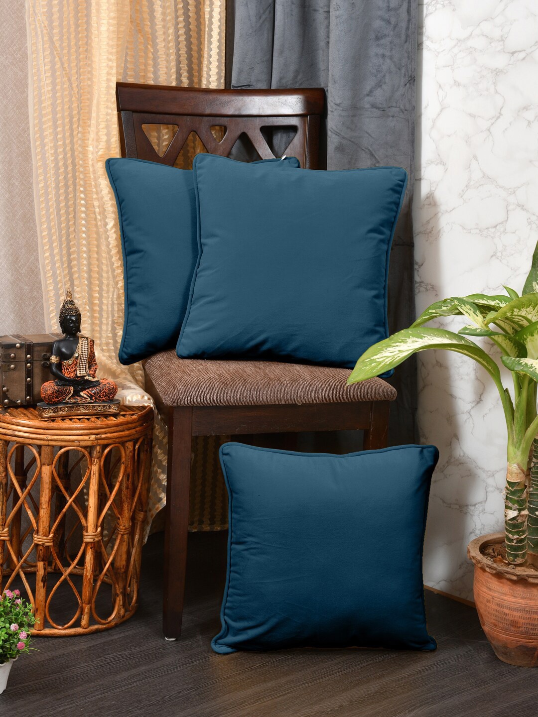 

Clasiko Caramel Turquoise Blue 3 Pieces Velvet Square Cushion Covers