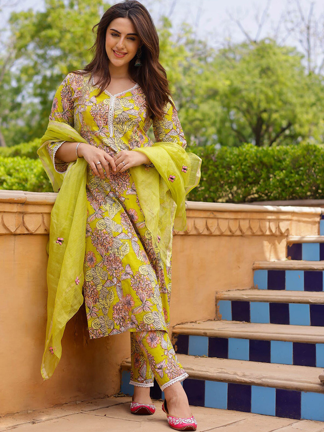 

KALINI Floral Printed V-Neck Straight Kurta & Trouser With Dupatta, Yellow