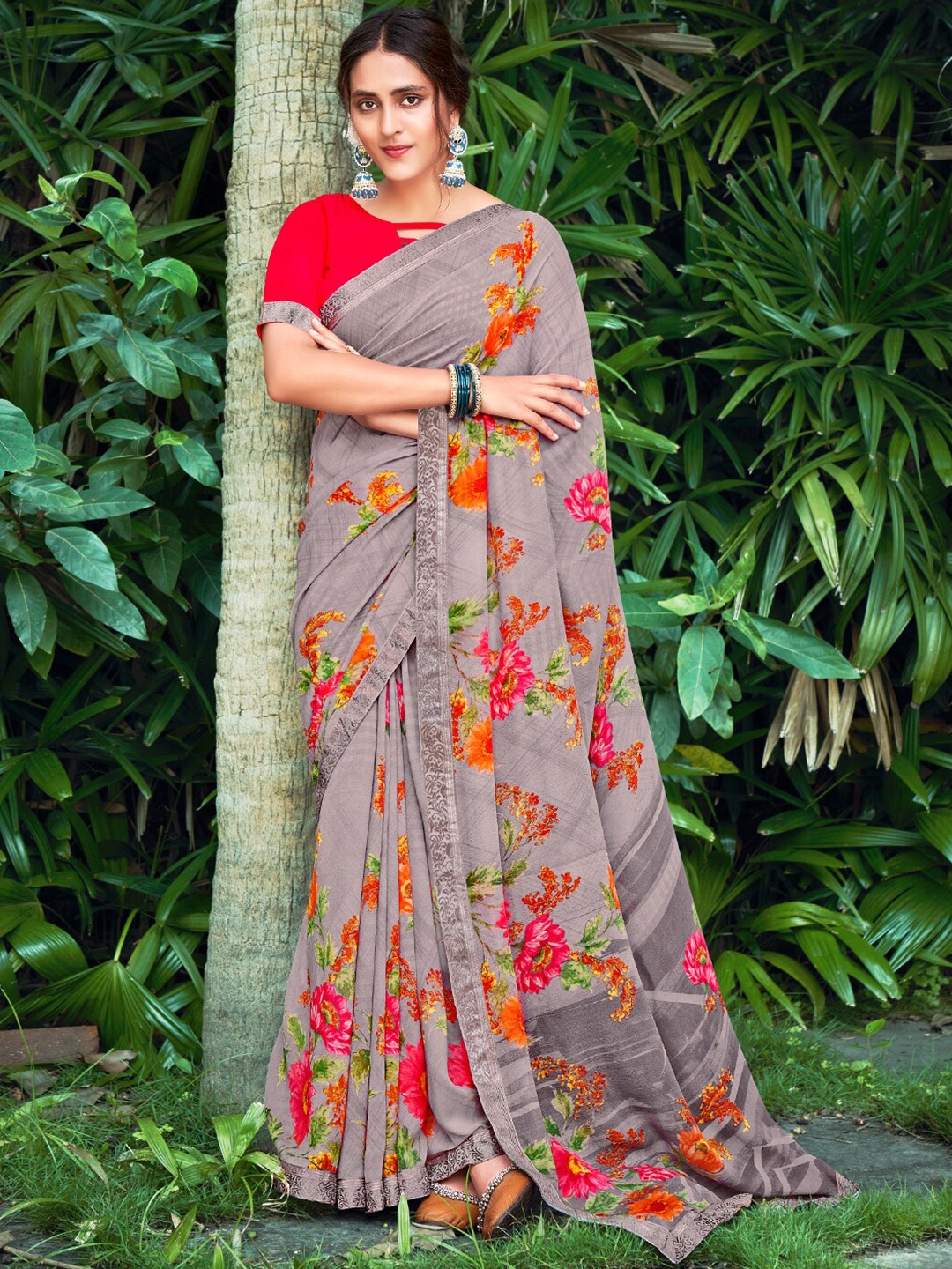 

SANSKAR Floral Printed Pure Georgette Saree, Grey