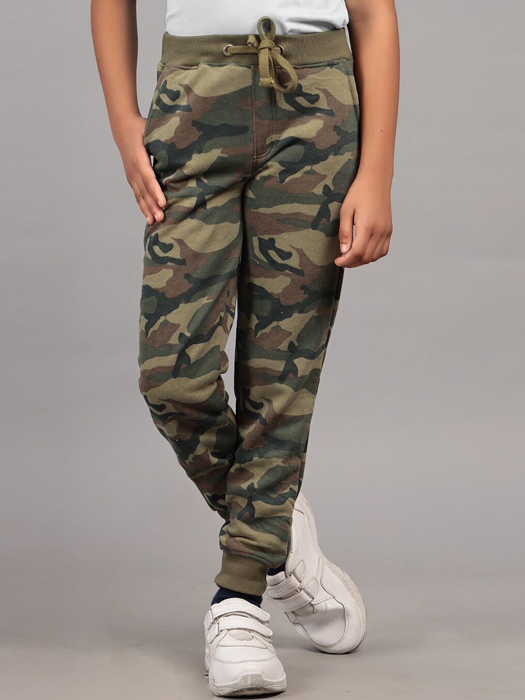 

ZION Boys Camouflage Printed Mid-Rise Fleece Joggers, Olive