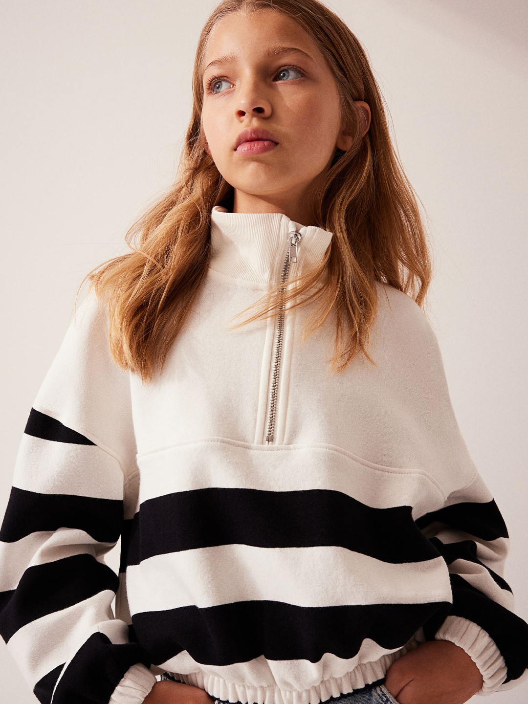

H&M Girls Oversized Zip-top Sweatshirt, White