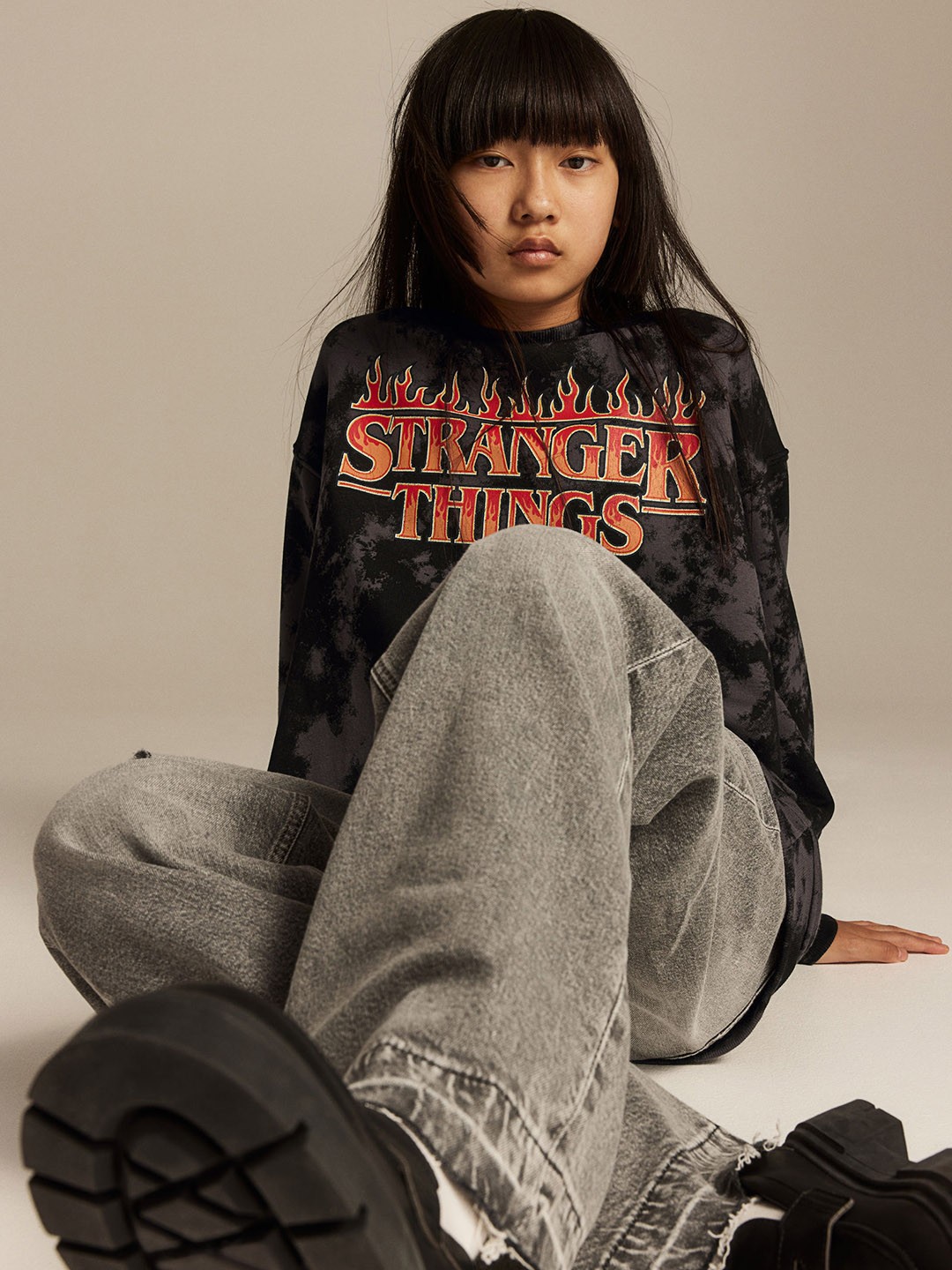 

H&M Girls Oversized Sweatshirt, Grey