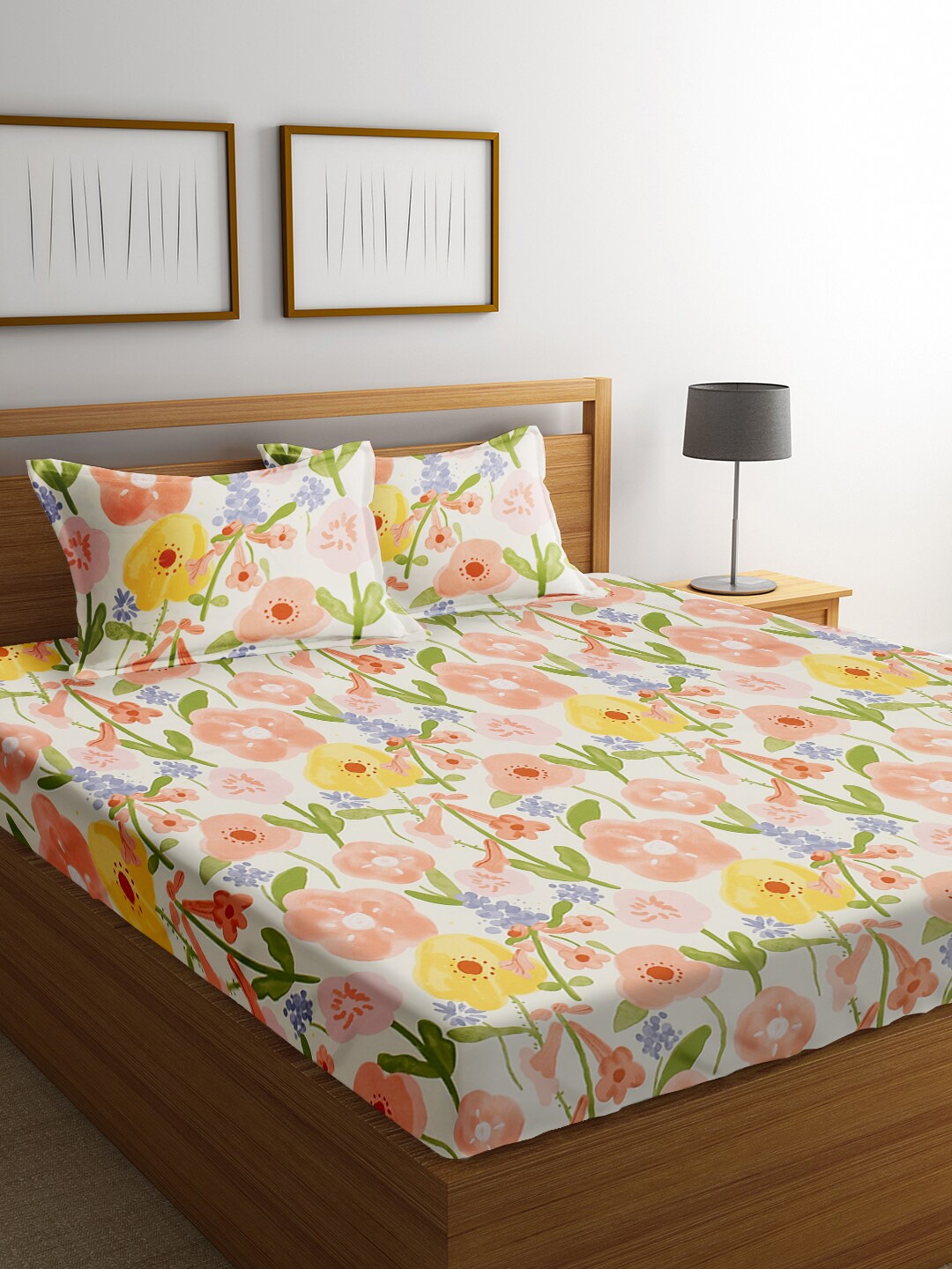 

RAGO Beige & Orange Floral Queen Bedsheet with 2 Pillow Covers, White