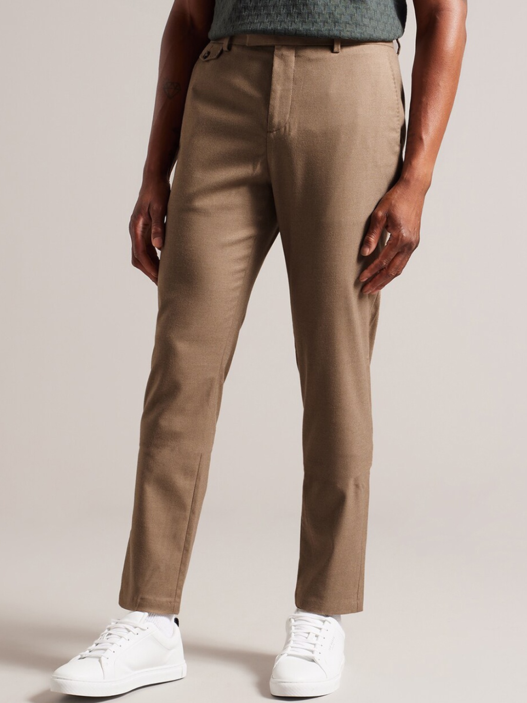 

Ted Baker Men Mid Rise Slim Fit Chinos Trousers, Beige