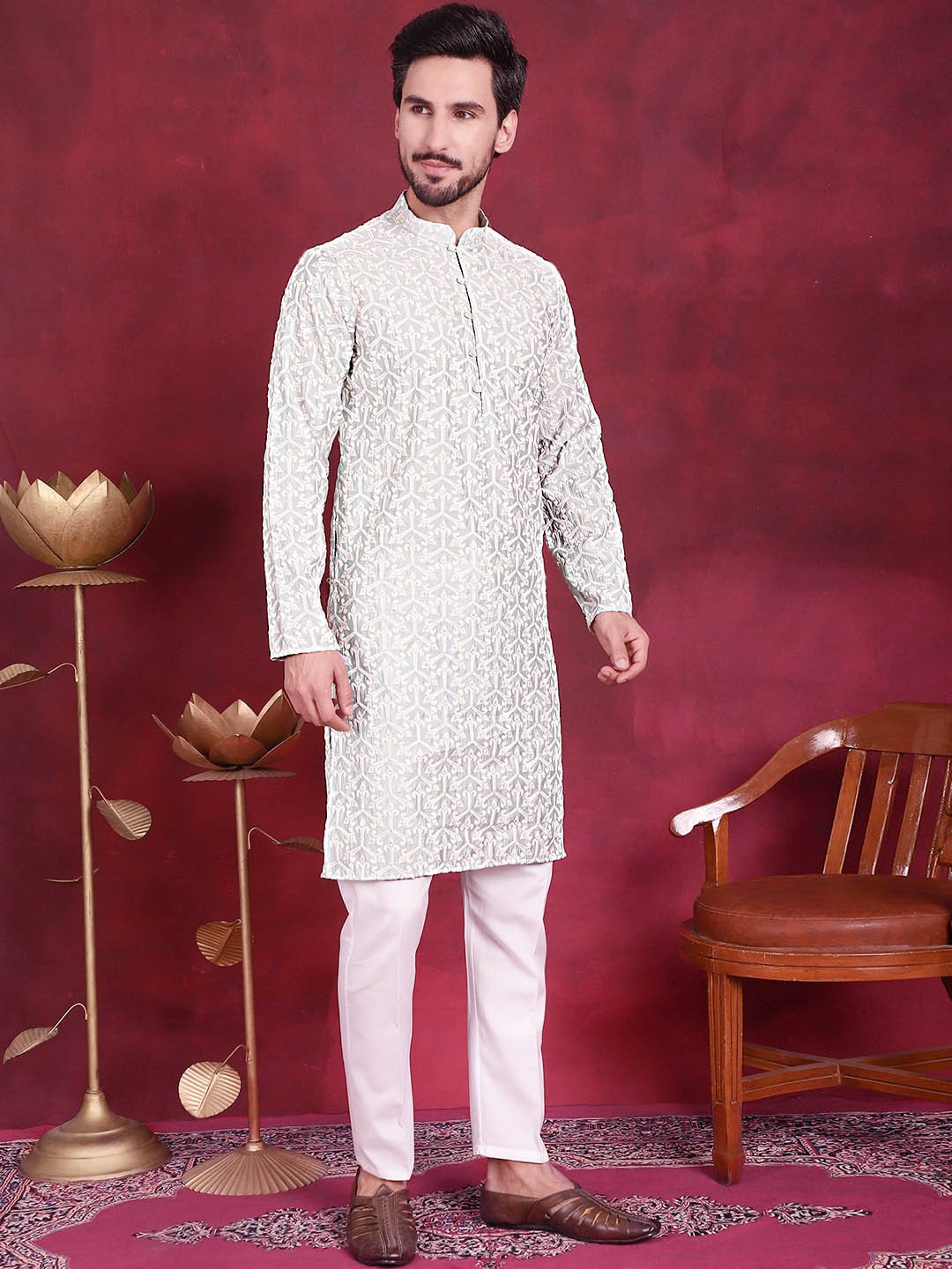 

Jompers Men Green & White Geometric Embroidered Sequinned Kurta