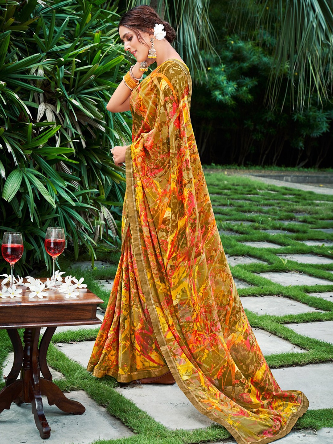 

SANSKAR Abstract Printed Saree, Yellow