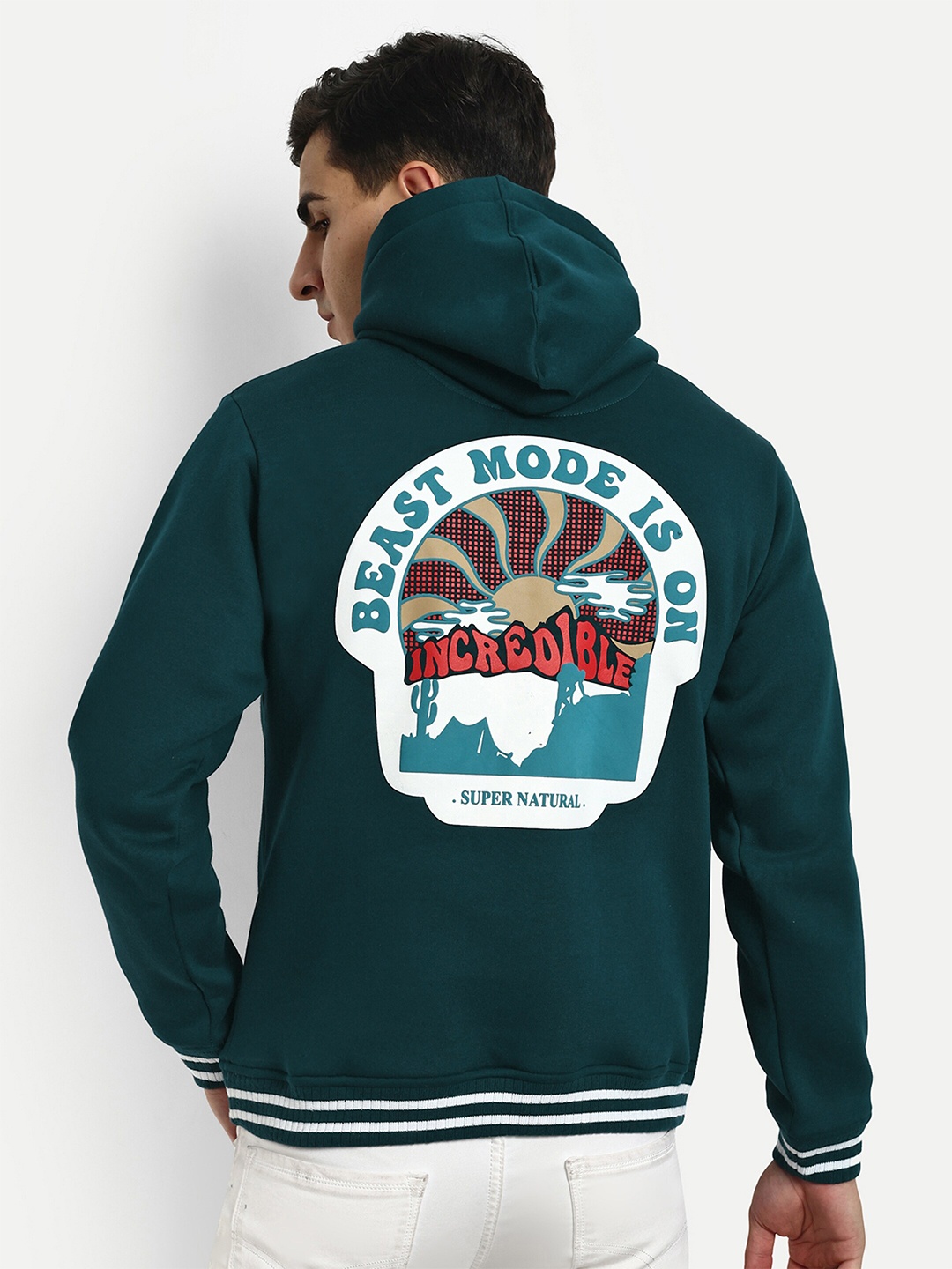 

REPRISE Typography Printed Hooded Long Sleeves Pullover, Green