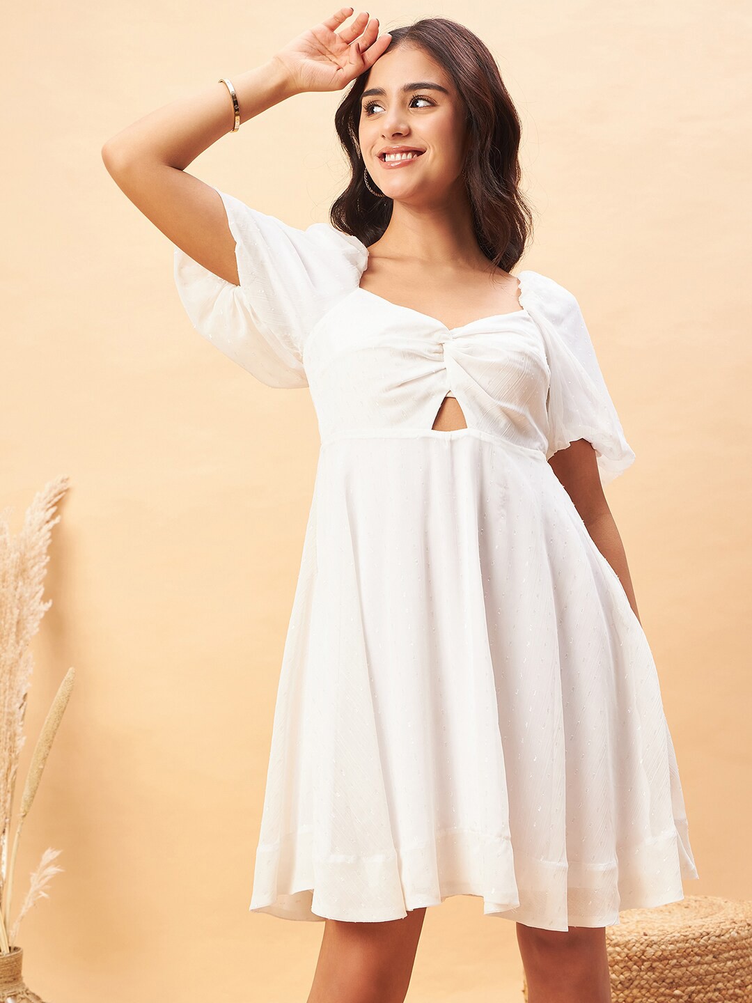 

MAGRE Self Designed Sweetheart Neck Smocked A-Line Dress, White
