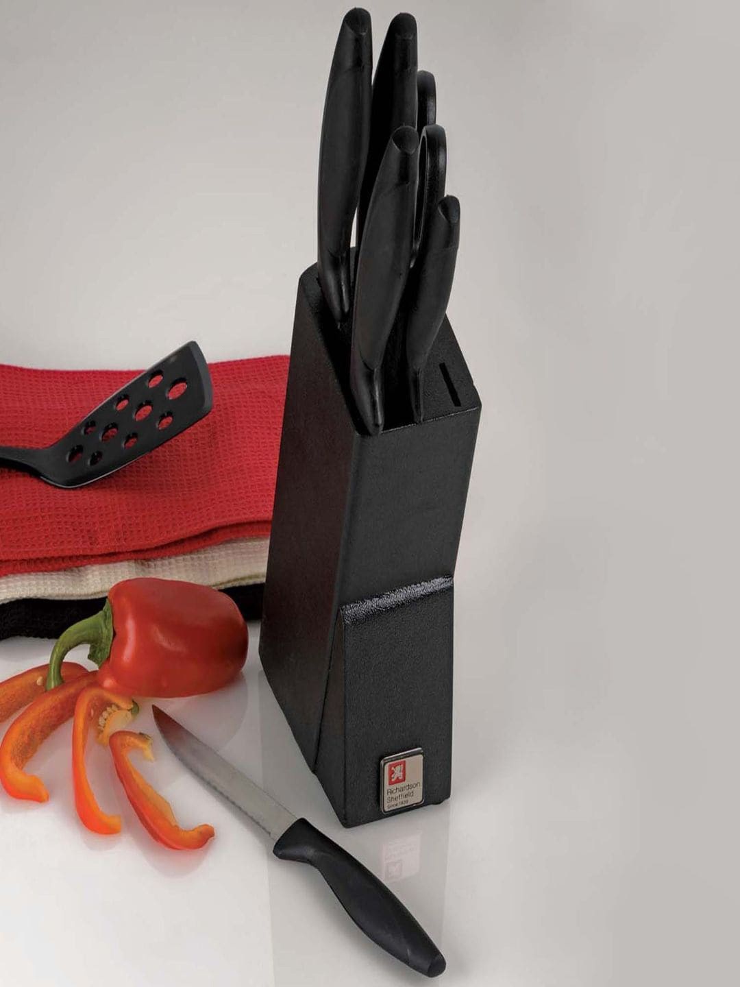

Richardson Sheffield Black 6 Pieces Laser Cuisine Stainless Steel Knife Block