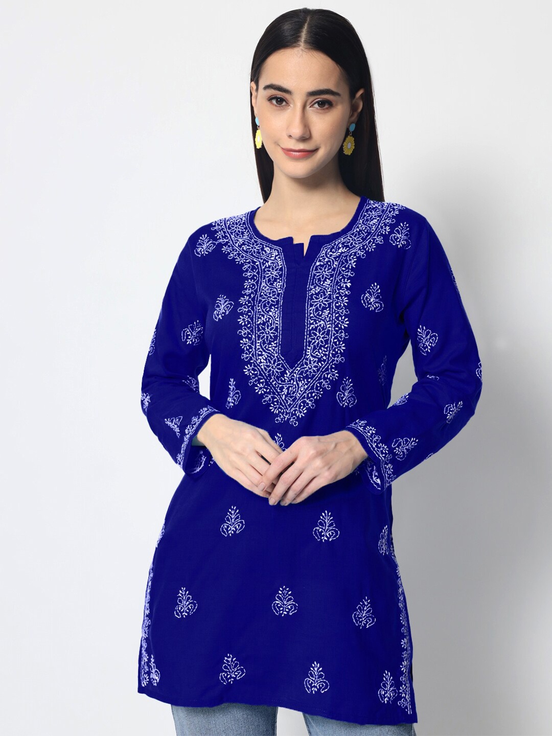 

PARAMOUNT CHIKAN Ethnic Motifs Embroidered Lucknowi Chikankari Kurti, Blue