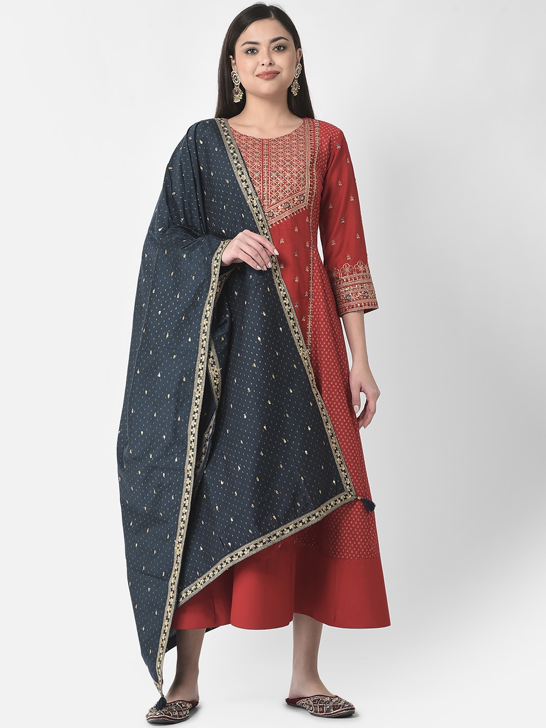 

Span Floral Embroidered Cotton A-Line Midi Ethnic Dress, Red