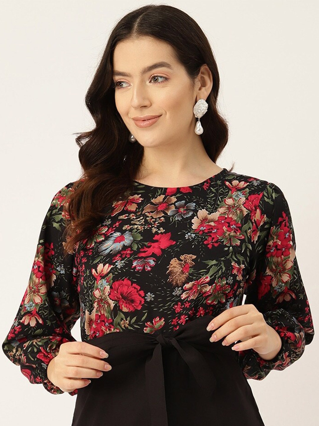 

SIRIKIT Floral Printed Waist Tie-Ups Playsuit, Black