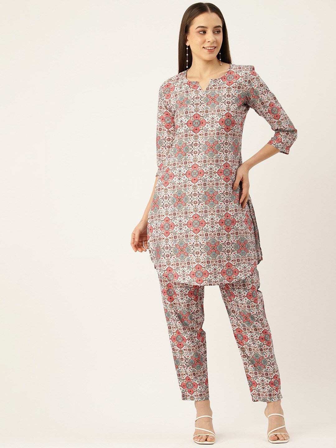 

SIRIKIT Ethnic Motifs Printed Straight Kurta With Trouser, Beige