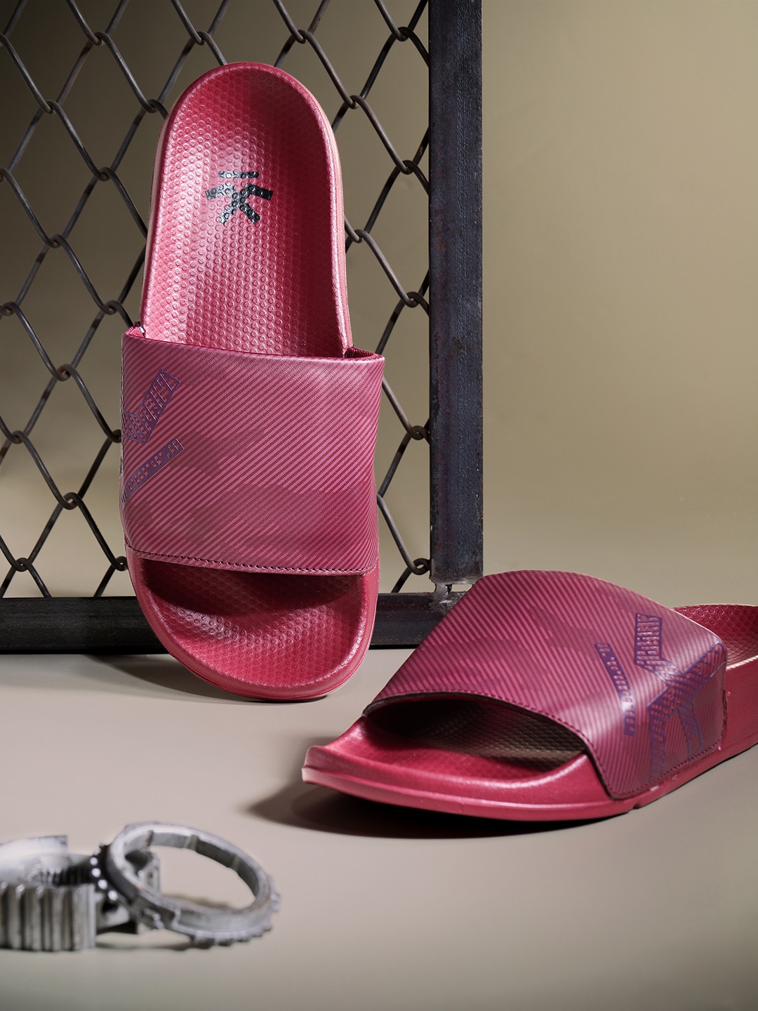 

WROGN Men Striped & Brand Logo Printed Sliders, Maroon