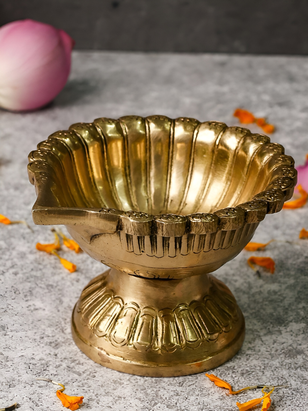 

The Advitya Akhand Brass Diya, Gold