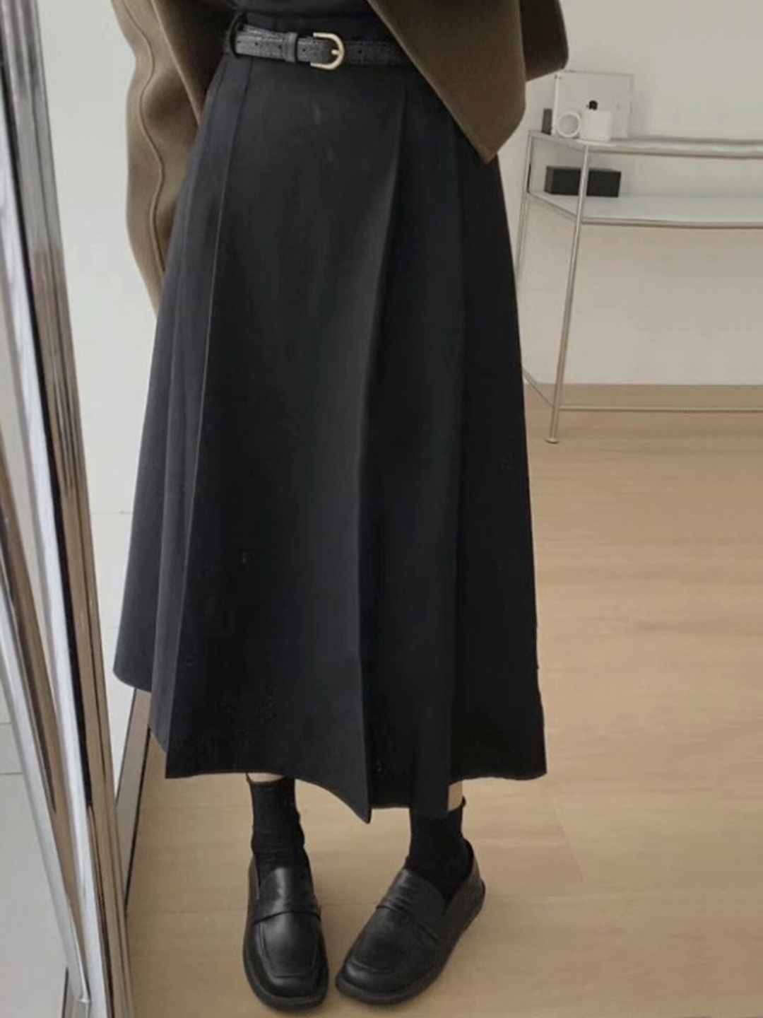 

LULU & SKY Wide Pleated Midi Skirt With Belt, Black
