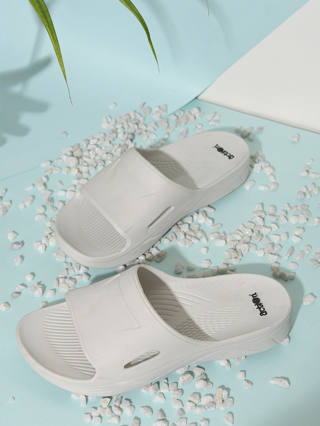 

Action Men Lightweight Sliders, Off white