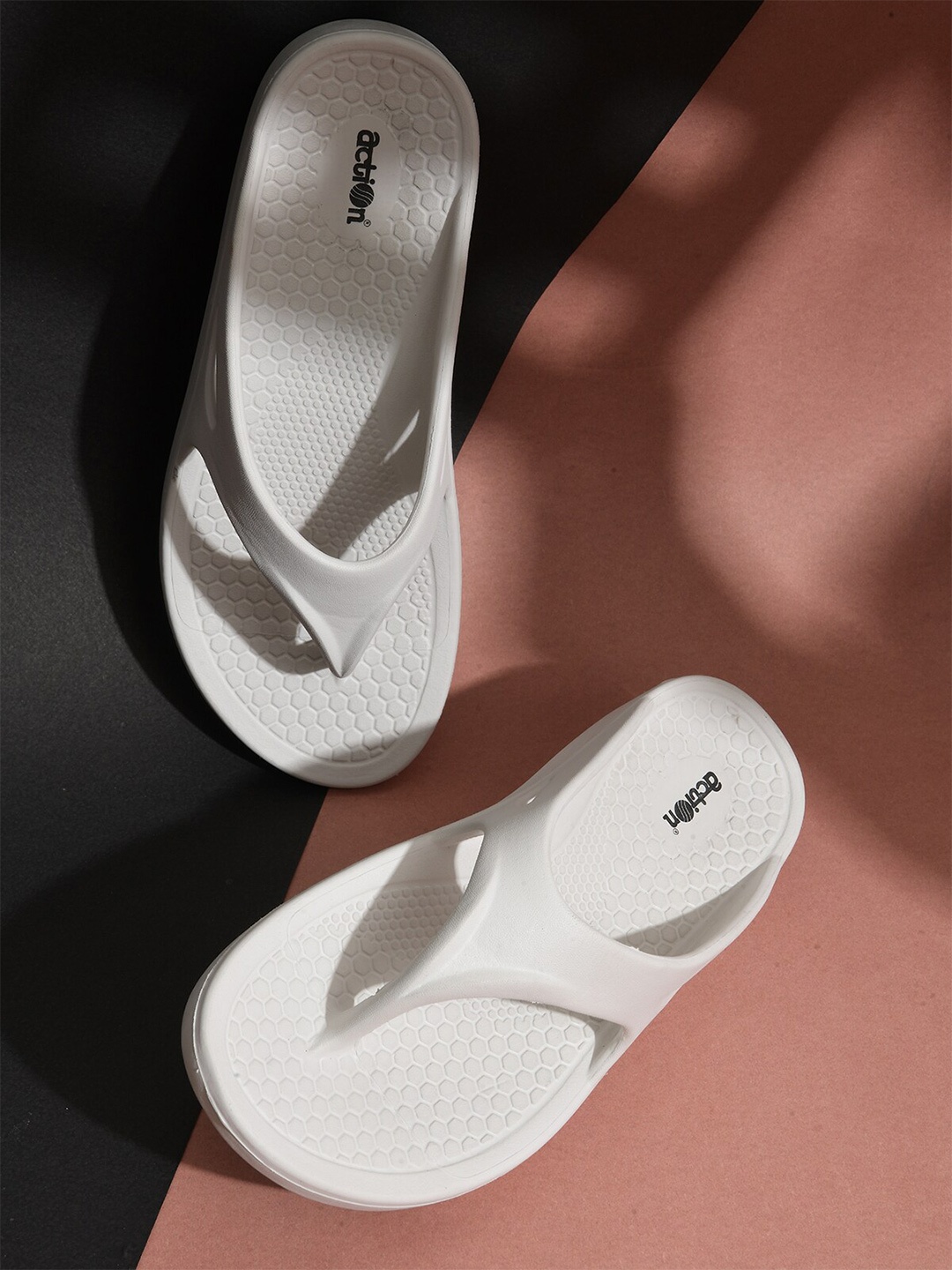 

Action Men Lightweight Thong Flip-Flops, Off white