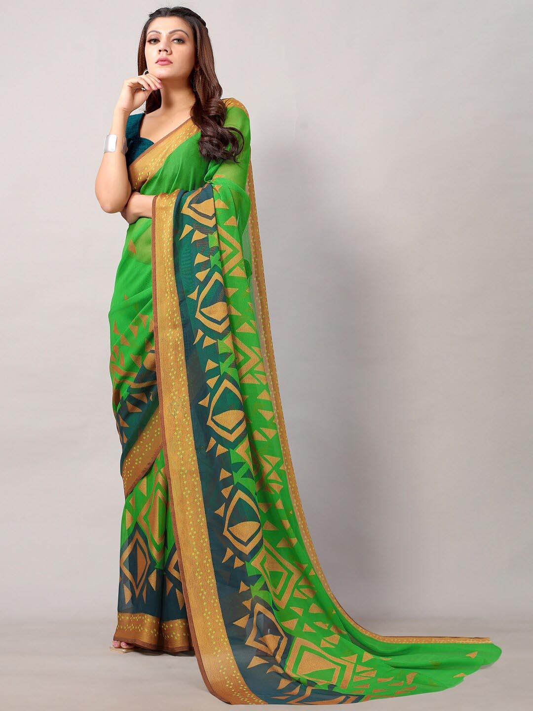 

Shaily Geometric Printed Saree, Green
