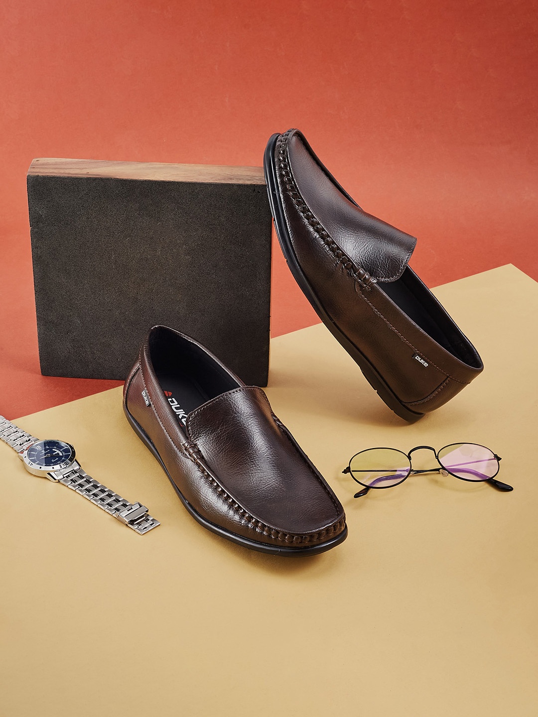 

Duke Men Textured Square Toe Loafers, Brown