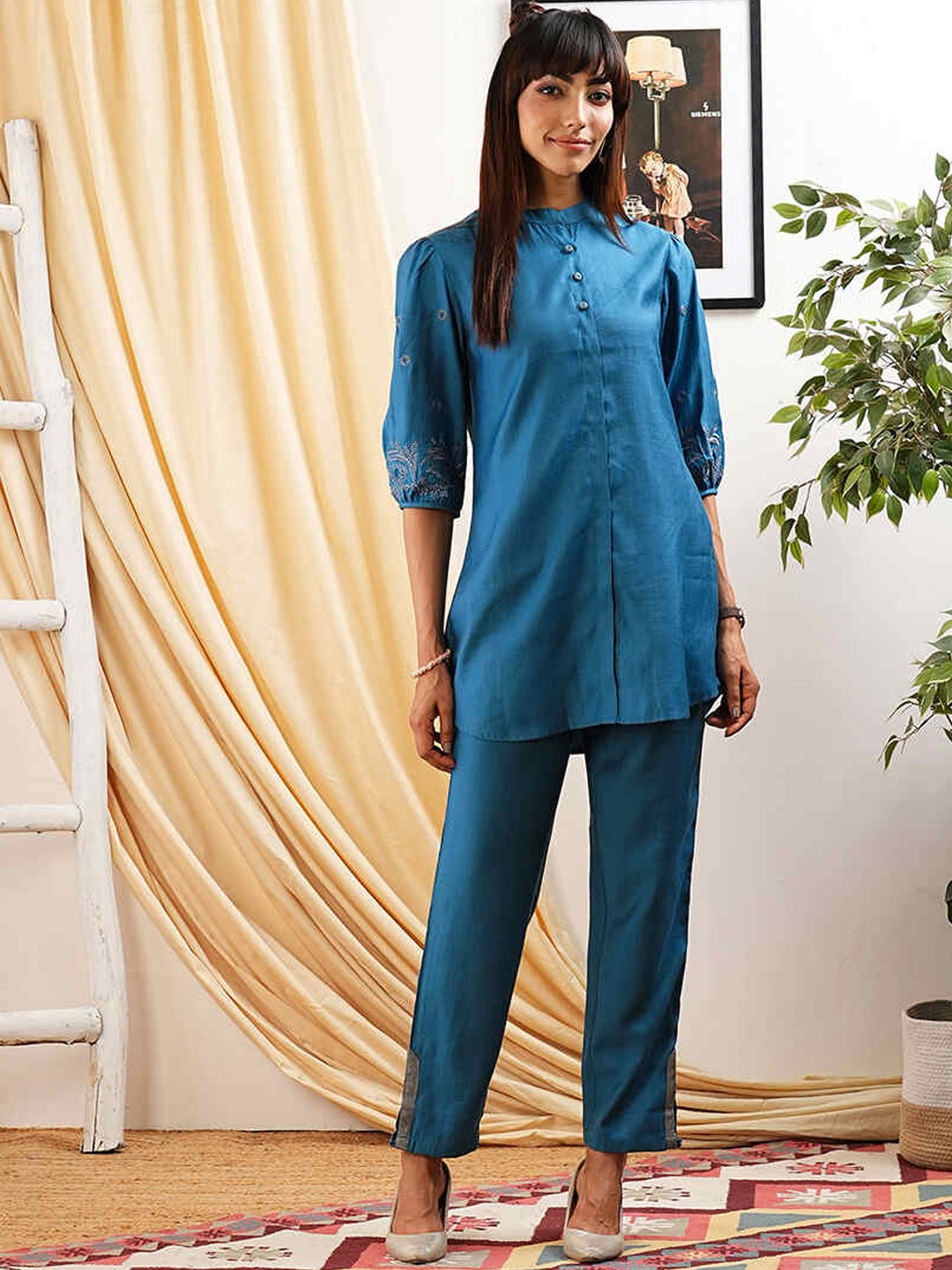 

ZOLA Teal green Floral Embroidered Mandarin Collar Shirt With Trouser