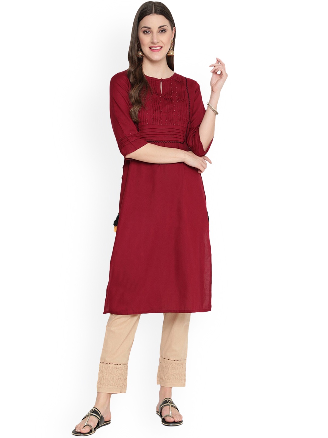 

SAVI Pleated Detailed Keyhole Neck Straight Kurta, Maroon