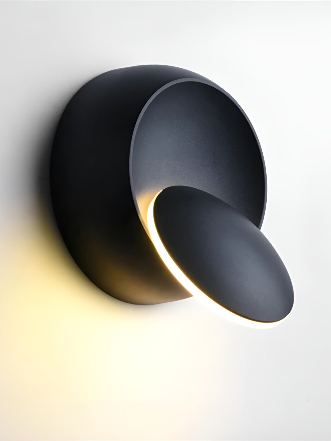 

blissbells Black Iron Abstract Shaped Wall Lamp