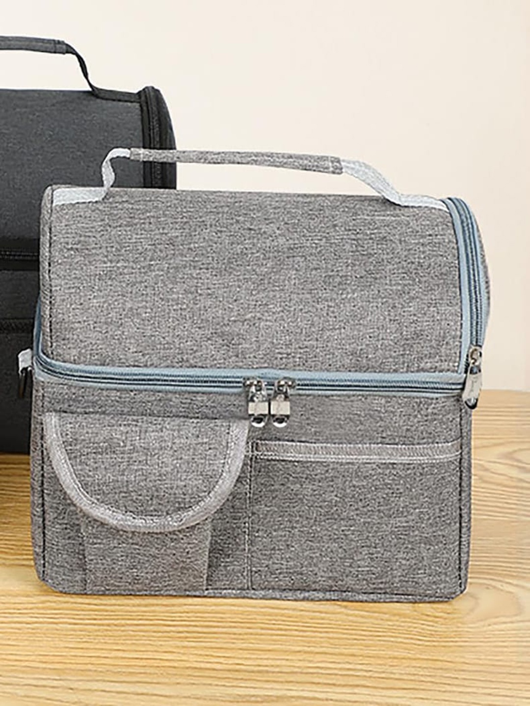 

HOUSE OF QUIRK Grey Freezable Insulated Lunch Bag
