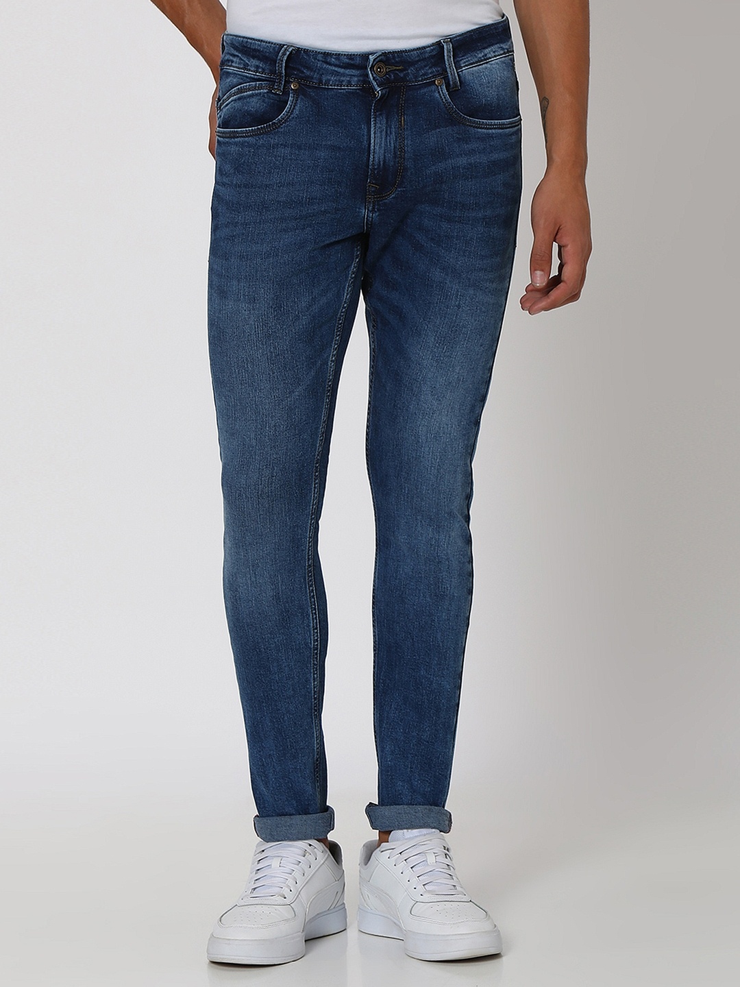 

Mufti Men Slim Fit Mid-Rise Dark Shade Clean Look Stretchable Jeans, Navy blue