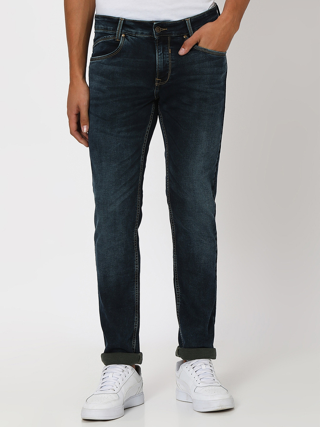 

Mufti Men Slim Fit Mid-Rise Dark Shade Clean Look Stretchable Jeans, Navy blue