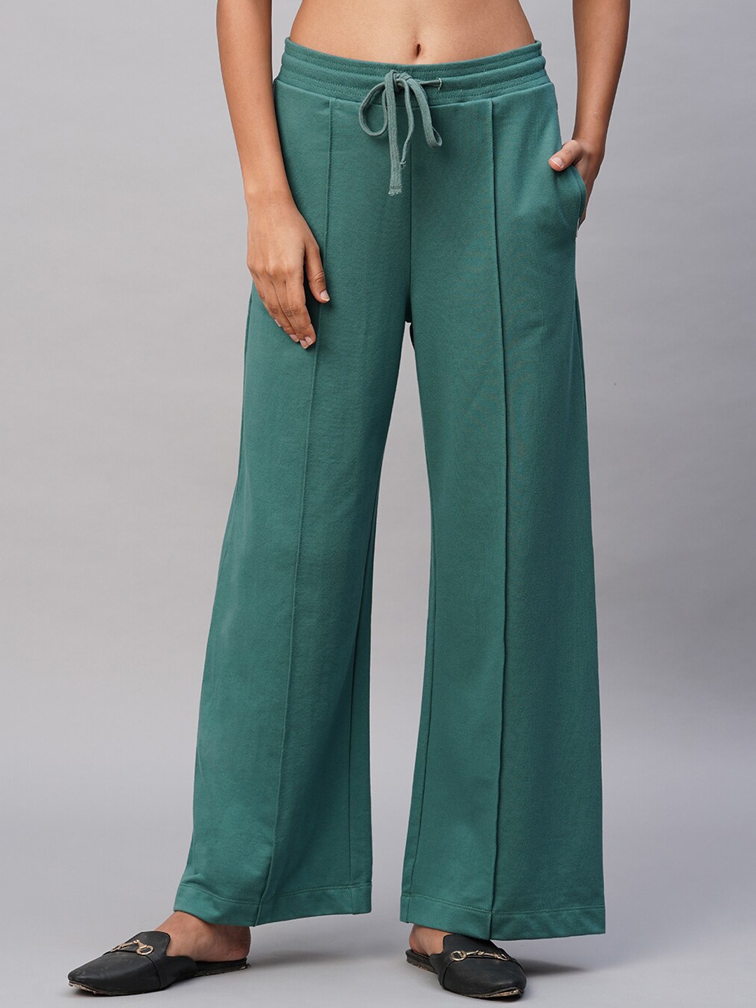 

Chemistry Women Easy Wash Mid-Rise Trouser, Green