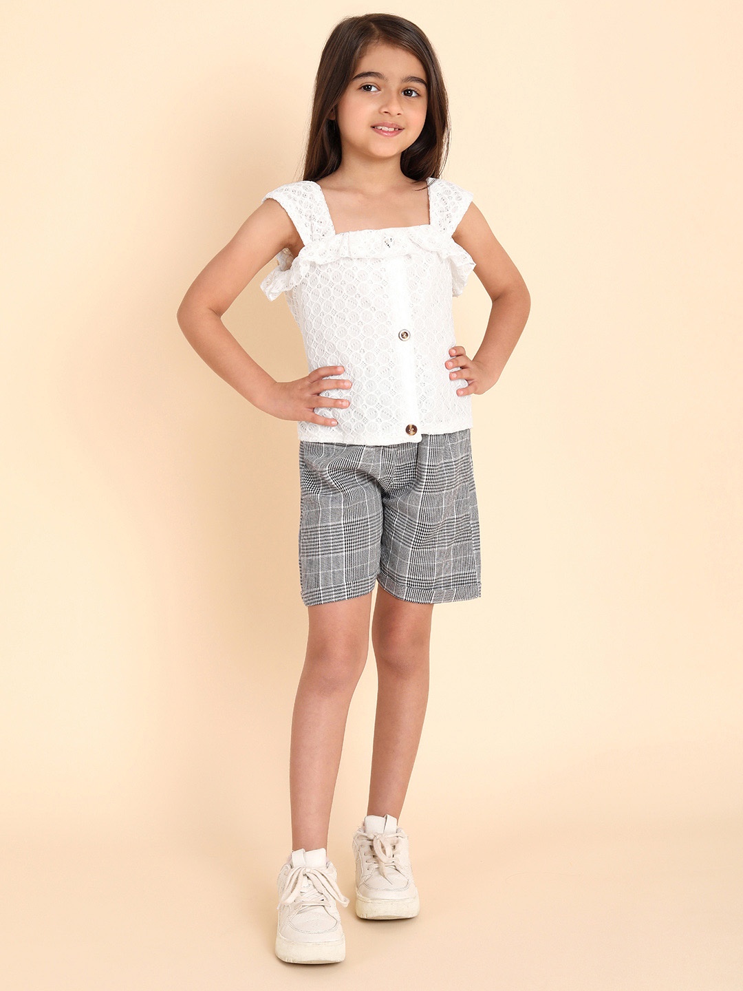 

HERE&NOW Girls White Self Design Sleeveless Top & Checked Shorts