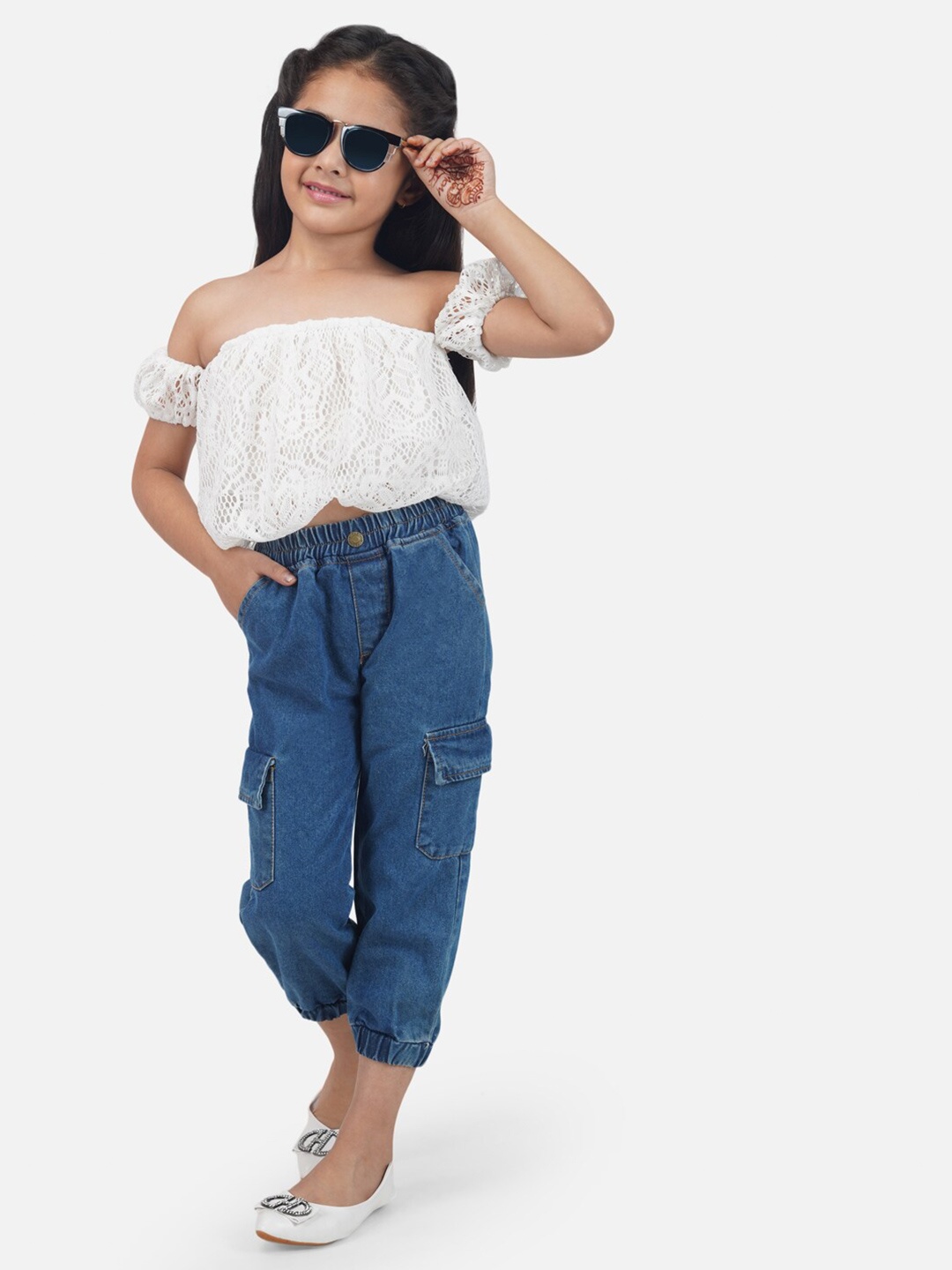 

HERE&NOW Girls White Self Design Off-Shoulder Pure Cotton Net Top & Denim Cargo Pant