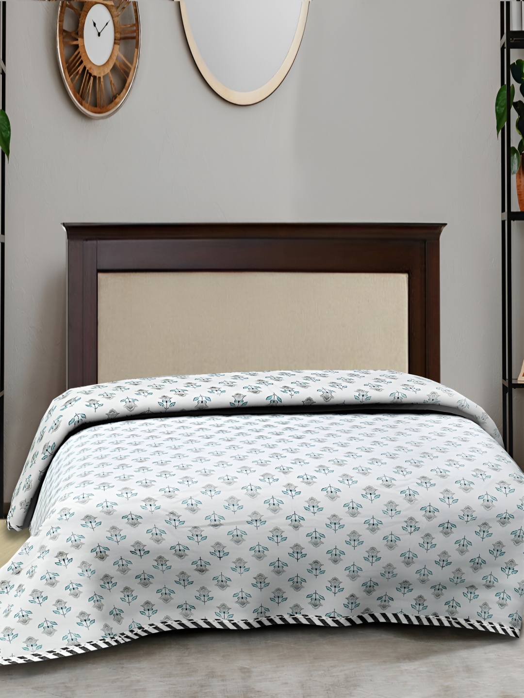 

Texstylers Grey & White Floral AC Room 150 GSM Single Bed Dohar