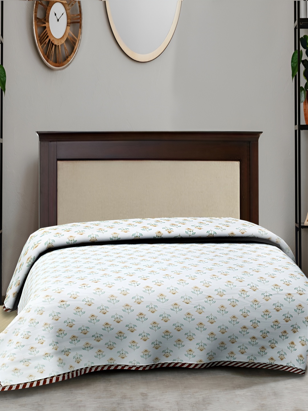 

Texstylers Brown & White Floral AC Room 150 GSM Single Bed Dohar