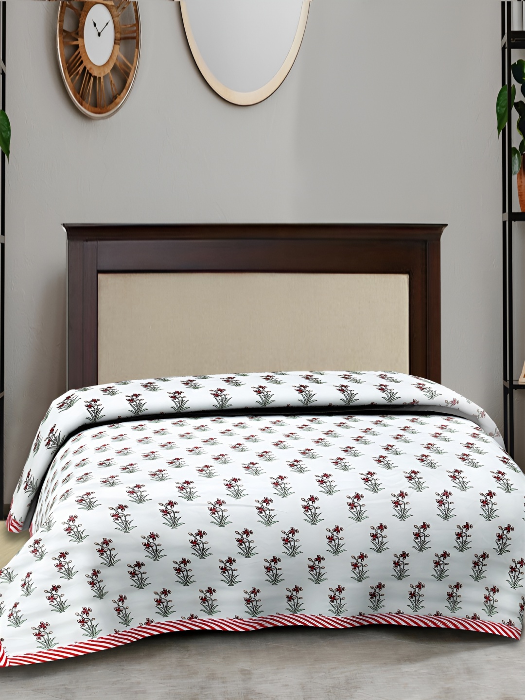 

Texstylers Maroon & White Floral AC Room 150 GSM Single Bed Dohar