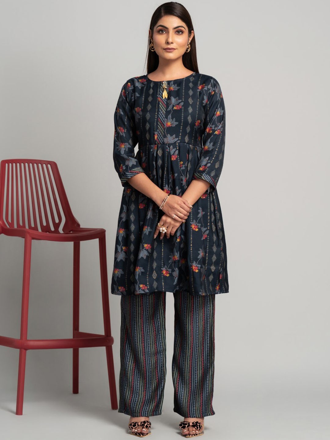 

HOUSE OF MIRA Floral Printed Anarkali Kurta With Trousers, Blue