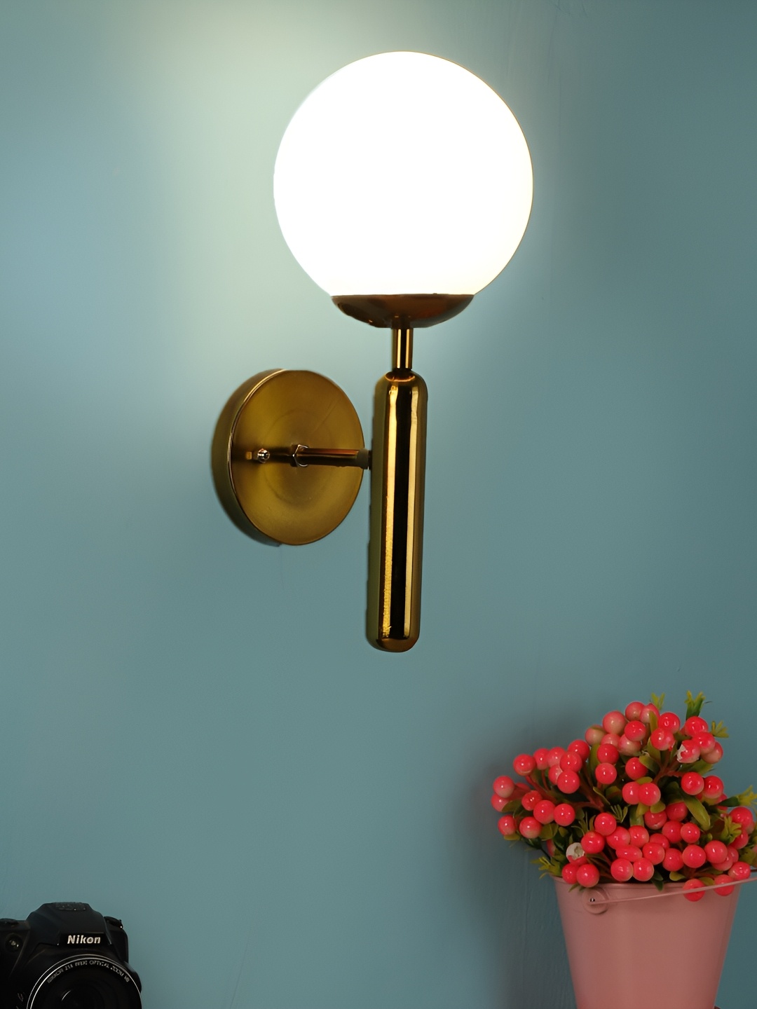 

ELIANTE Gold Toned & White Iron Contemporary Semi-sphere Shaped Wall Lamp
