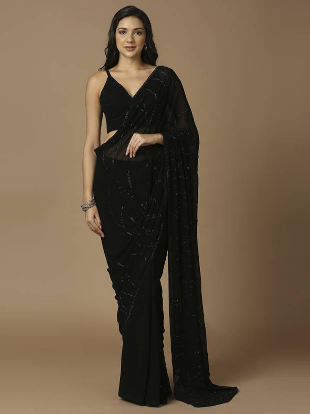 

DRESOUL Black Floral Embroidered Pure Cotton Chanderi Saree