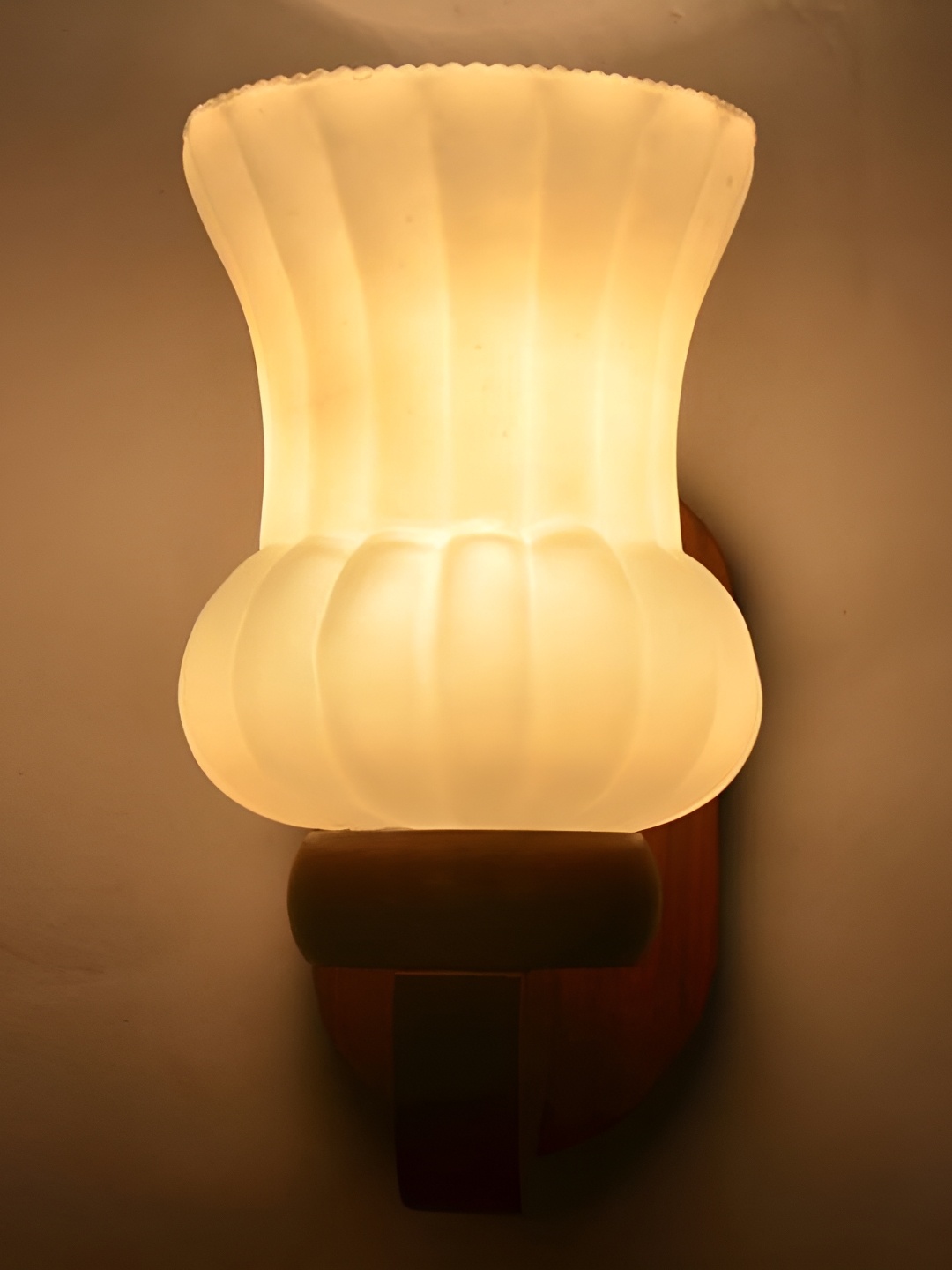 

Afast White Glass Wall Lamp