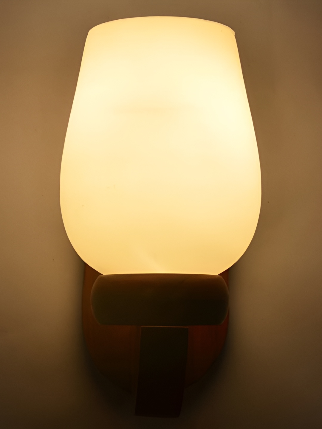 

Afast Brown & White Cylindrical Shaped Glass Wall Lamp