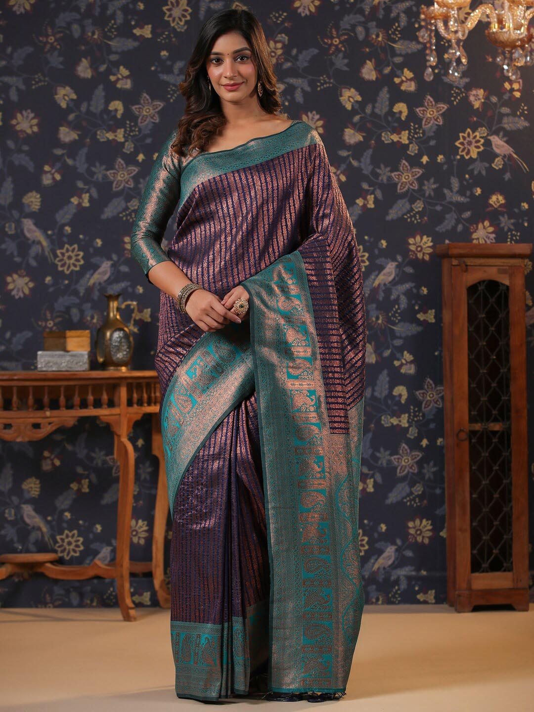 

House of Pataudi Ethnic Motifs Woven Design Silk Blend Kanjeevaram Sarees, Blue