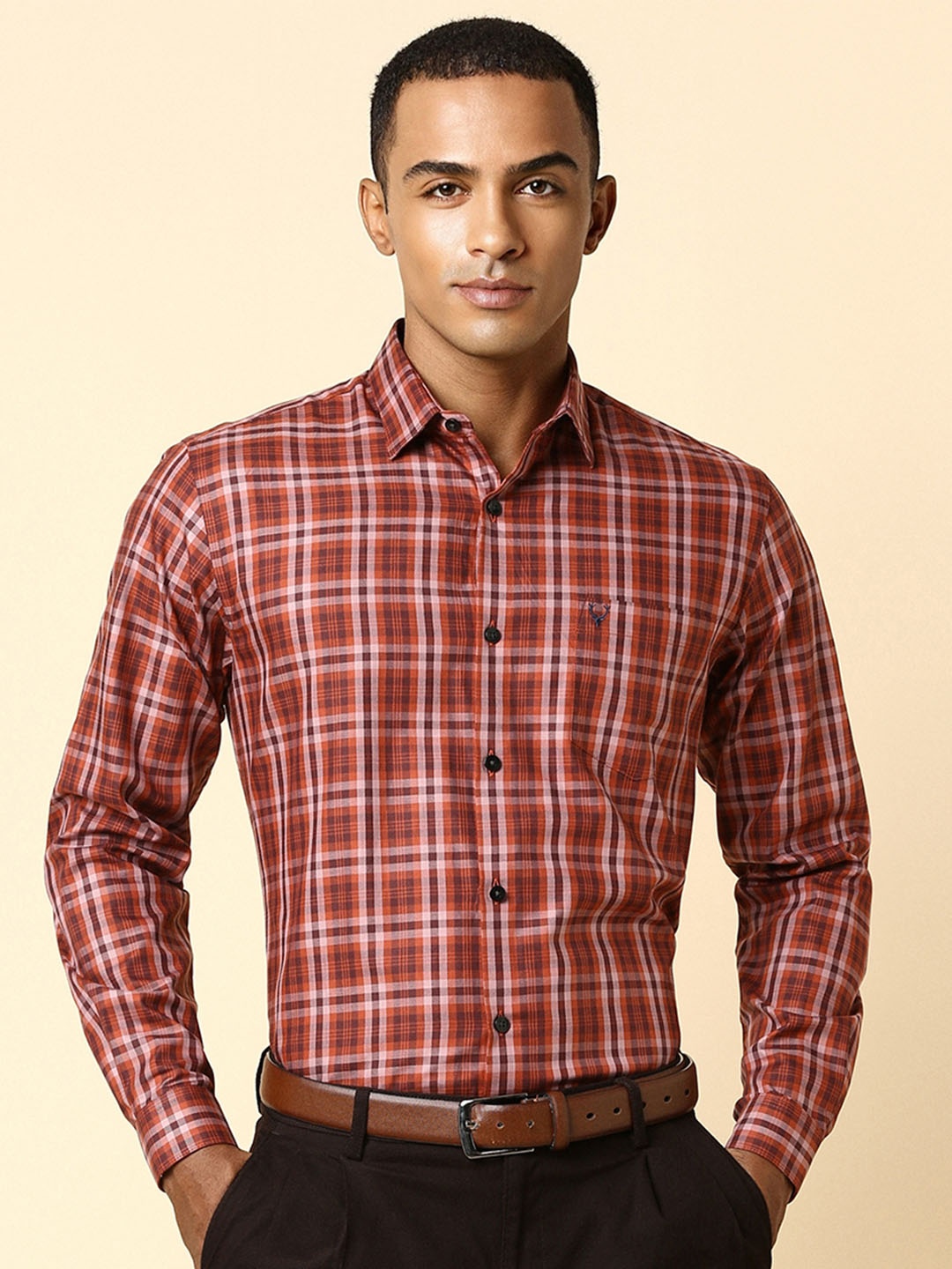 

Allen Solly Men Red Slim Fit Checked Formal Shirt