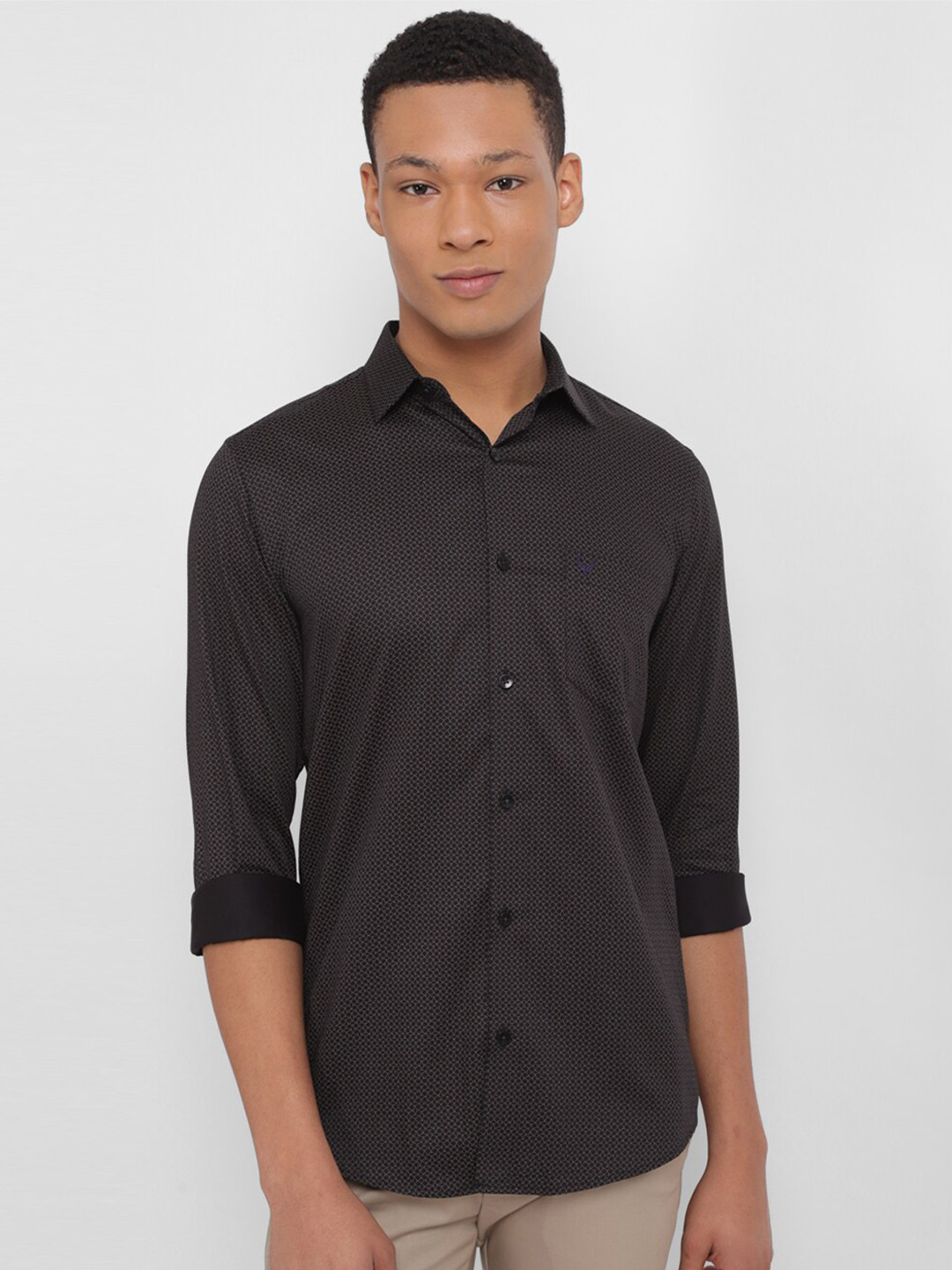 

Allen Solly Slim Fit Micro Ditsy Printed Spread Collar Long Sleeves Cotton Casual Shirt, Black