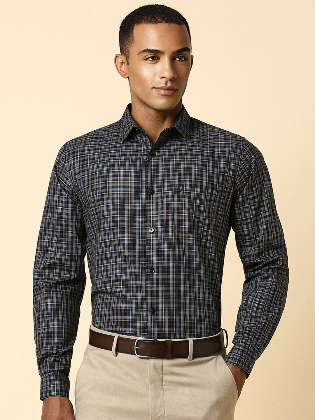 

Allen Solly Men Grey Slim Fit Checked Formal Shirt