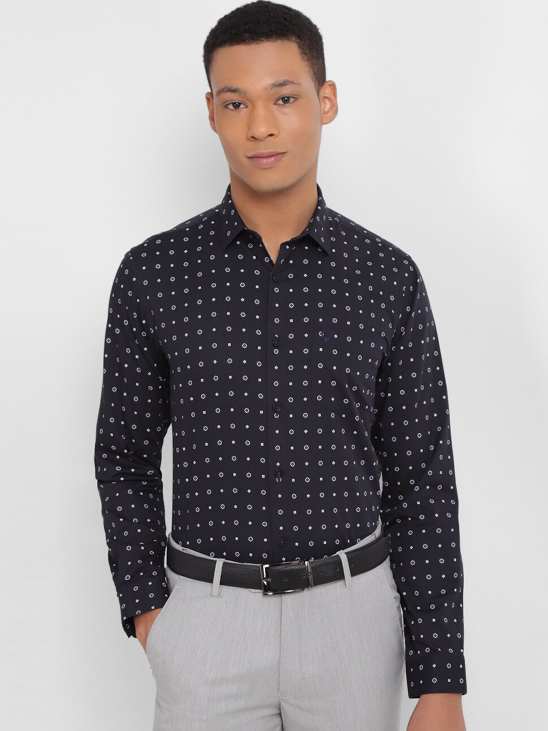 

Allen Solly Slim Fit Geometric Printed Pure Cotton Formal Shirt, Black