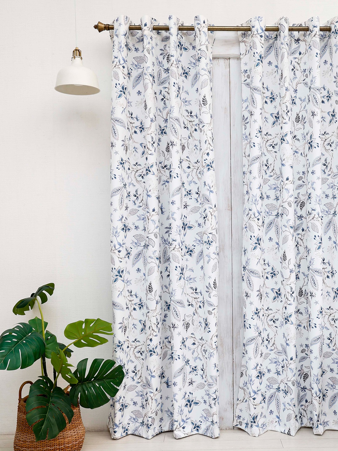 

Ariana Blue & White Floral Room Darkening Door Curtain