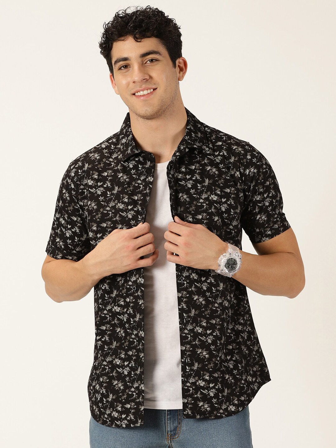 

Moda Rapido Black Classic Slim Fit Floral Printed Cotton Casual Shirt